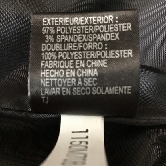 Chic Black Ruffled Blazer - Picture 8 of 11